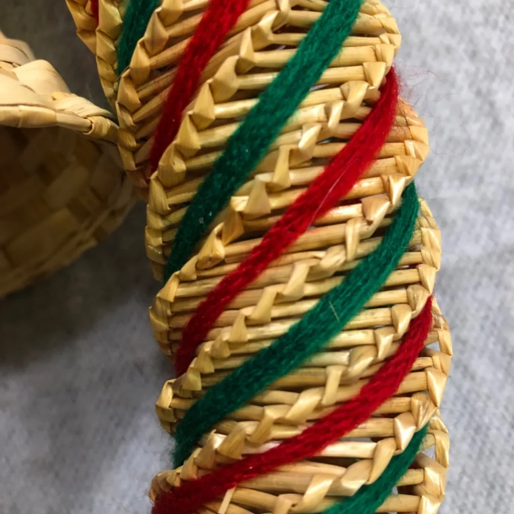 NWOT - Woven Straw Holiday Bell Wreath